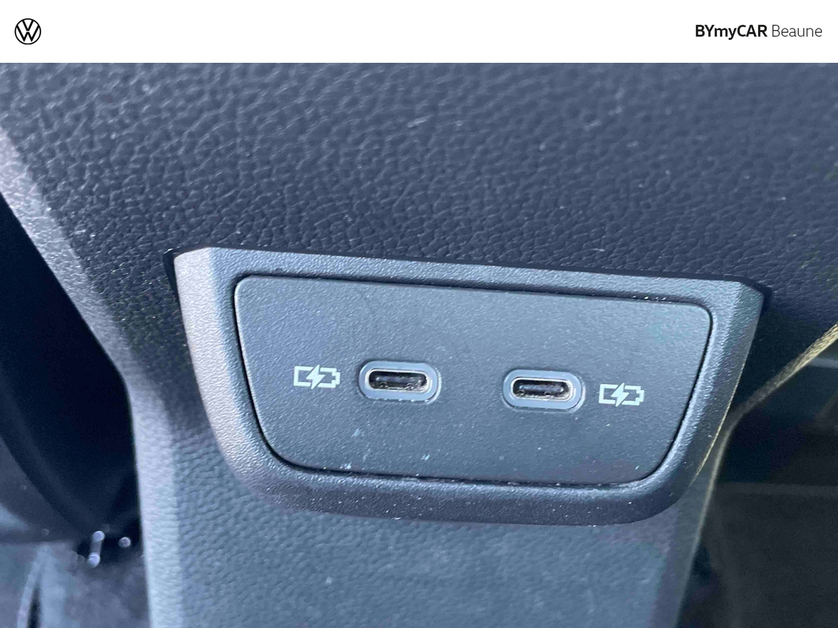 Volkswagen Taigo 1.5 TSI 150 DSG7 — photo 32