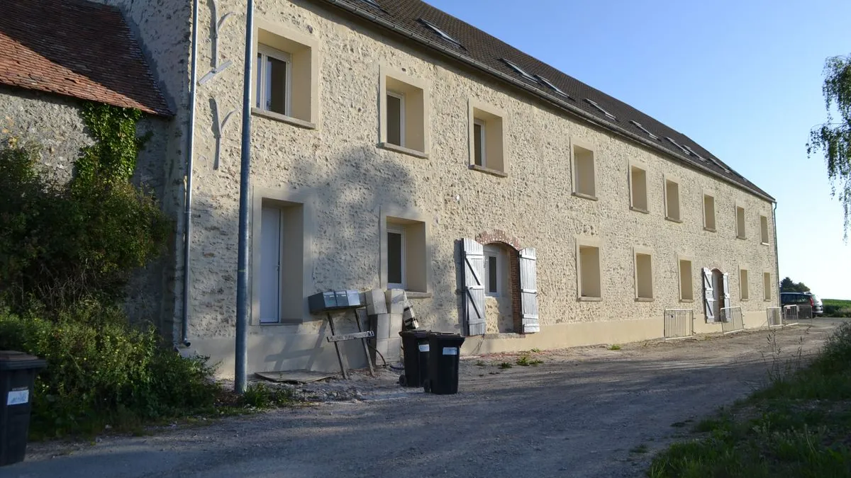 Photo 1