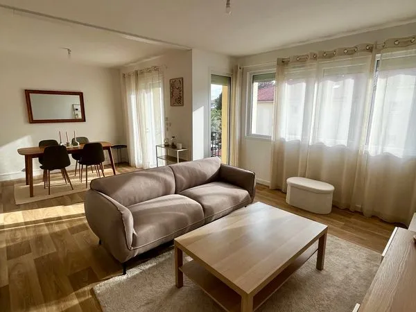 T3 calme + balcon + 2 chambres + nombreux rangements intégrés + cave dispo le 1/11