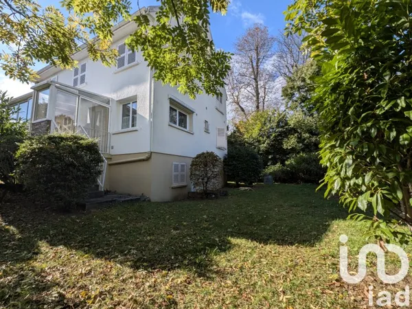 Maison 8 pièces 200 m²