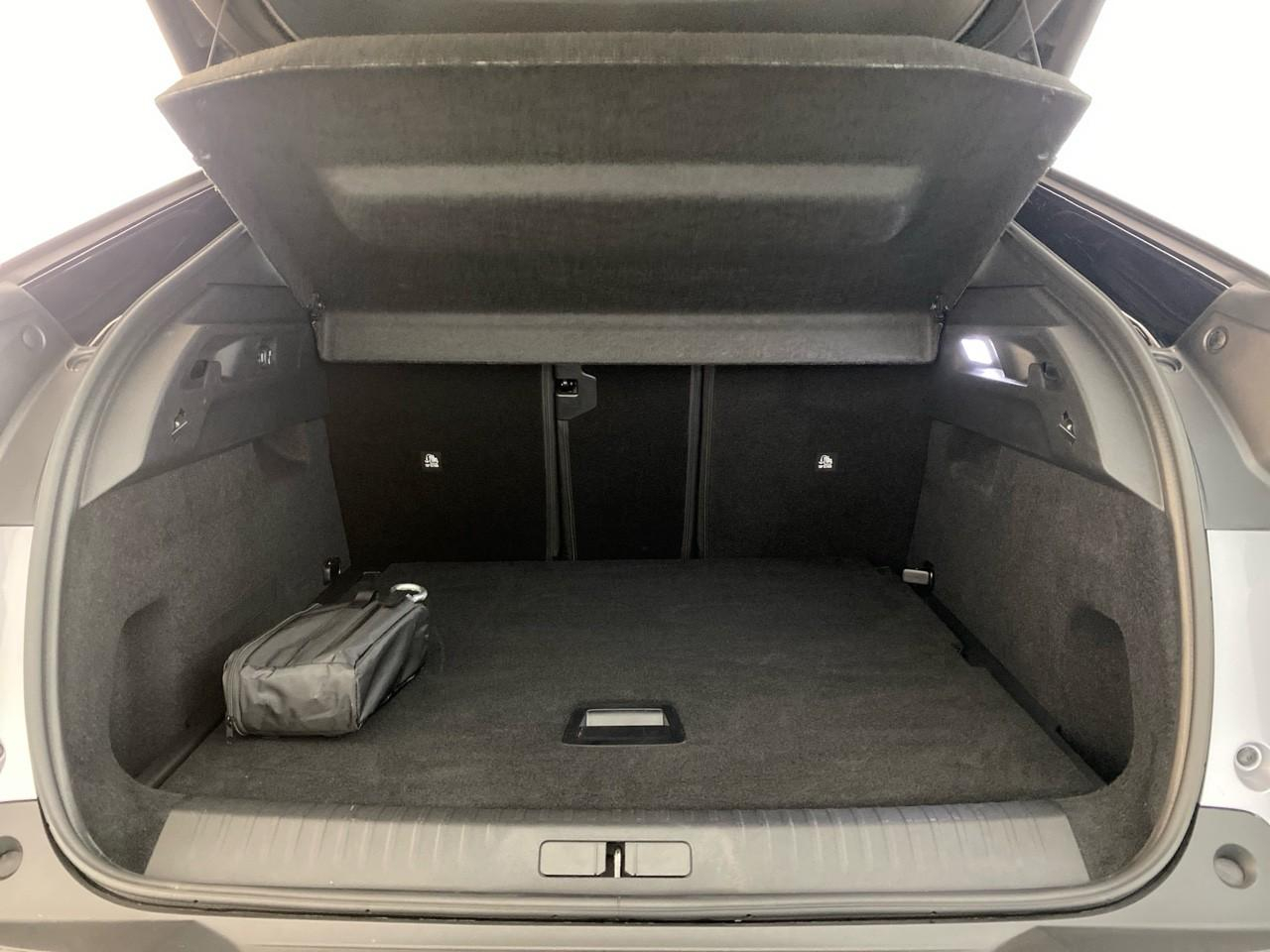 Peugeot 3008 hybrid 145 e-dcs6 gt — photo 6