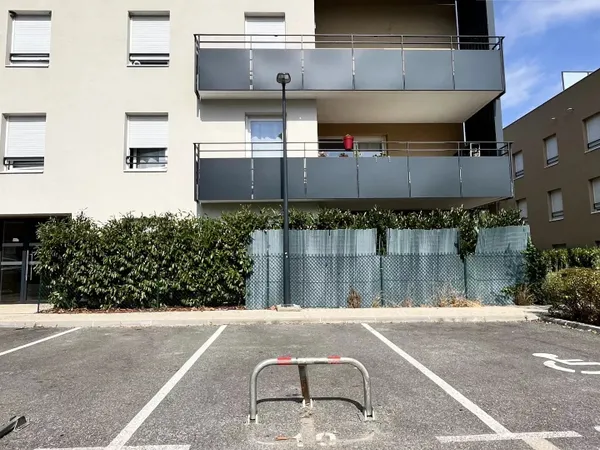 PLACE DE PARKING – IDÉAL INVESTISSEUR – SAINT-PIERRE-EN-FAUCIGNY