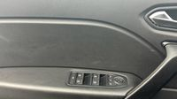 Renault Captur 1.0 TCe 90ch Evolution — photo 16