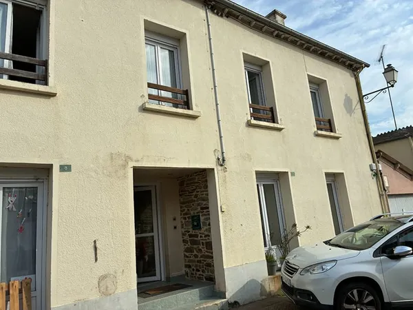 Investisseurs ! Immeuble de 2 appartements - Guipry