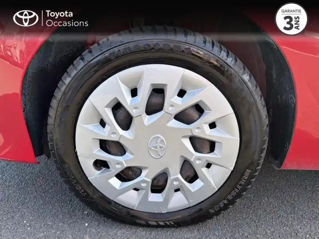 Toyota Aygo 1.0 vvt-i 72ch x-play 5p my19 — photo 8
