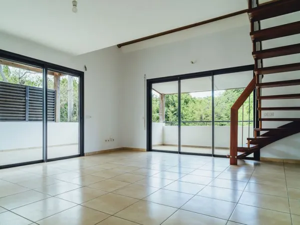 A VENDRE - Appartement T4 duplex 75 m2 vue montagne - Terras