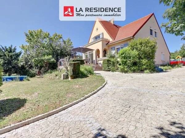 Maison 6 pièces 160 m²
