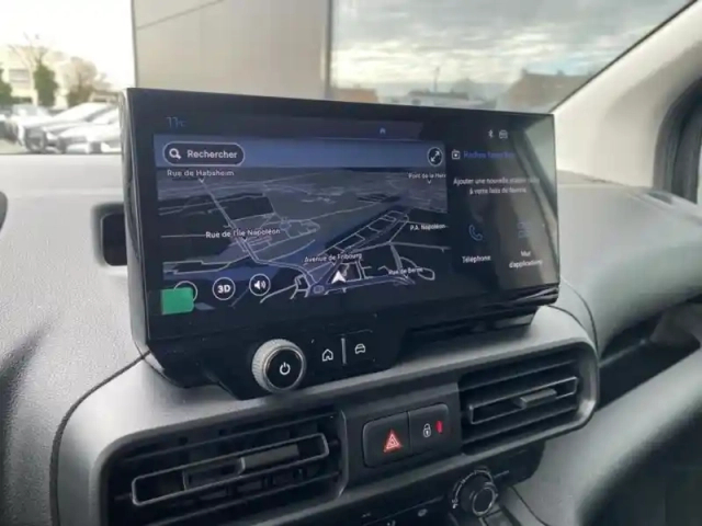 Peugeot Partner m diesel 130ch automatique pack premium connect — photo 13
