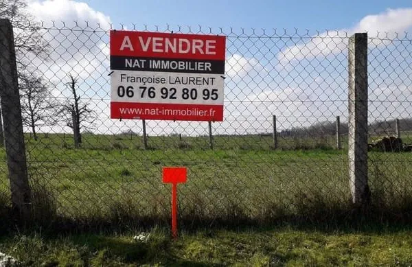 Terrain constructible 1037 m²