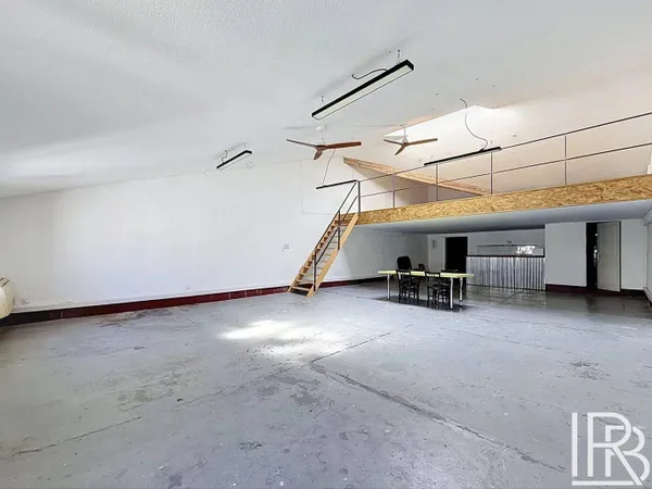 Local commercial 154 m²