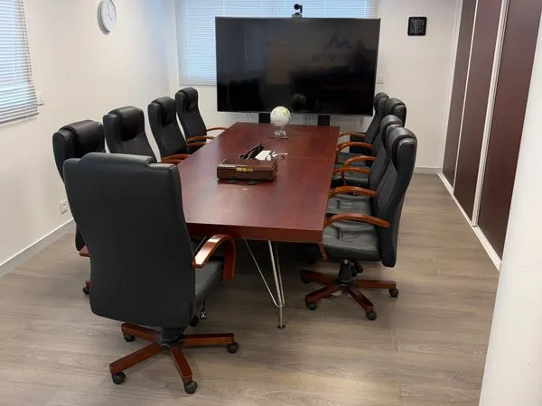 Bureau et espace de travail Location Betton 600m² 6000€