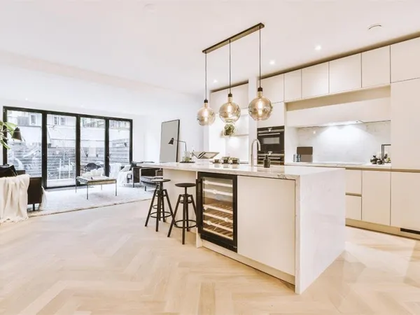 Appartement en frais réduits 4 pièces 80 m²