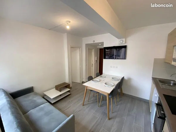 Grand studio meublé de 26 m² - Quartier des Fleurs, Nice