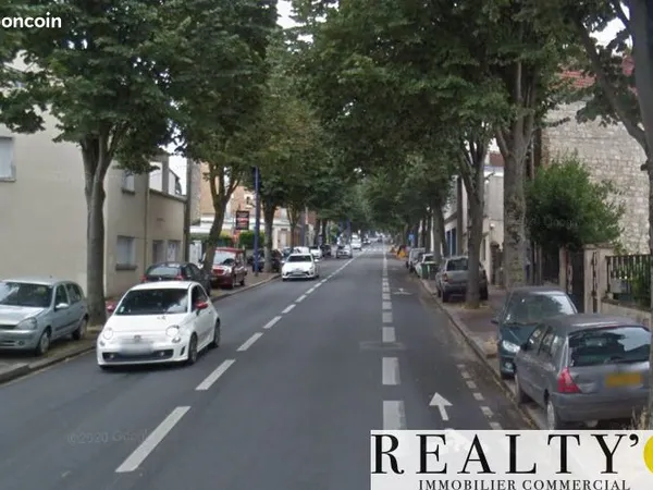 Local commercial 497 m²
