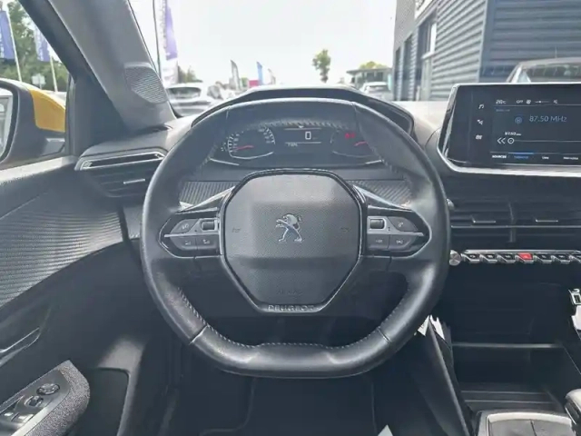 Peugeot 208 puretech 100 s&amp;s bvm6 — photo 33