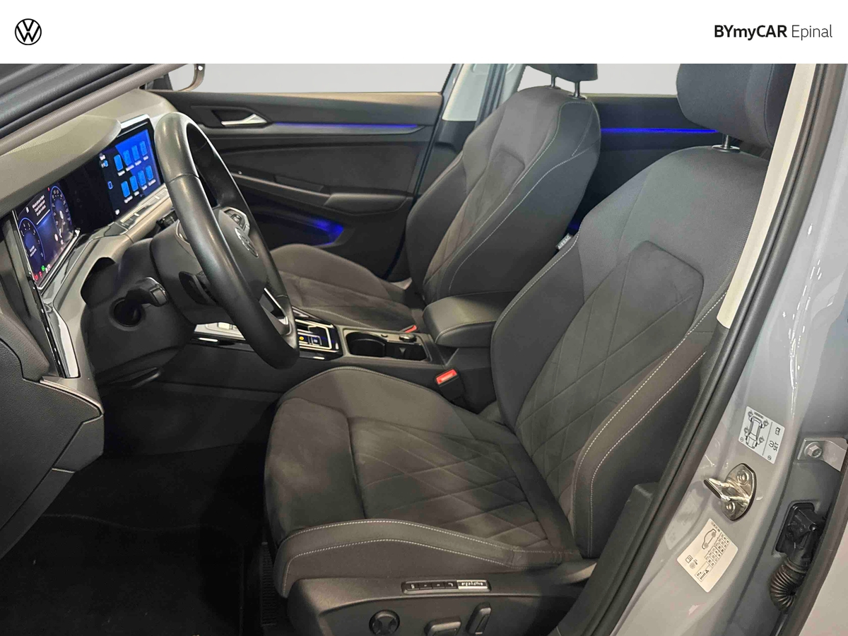 Volkswagen Golf 1.5 eTSI OPF 150 DSG7 — photo 11