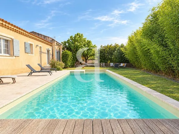 Villa de charme à L'Isle-sur-la-Sorgue - en Exclusivité -