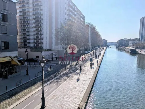 Bureau 269 m²