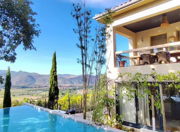 Maison 9 pièces 280 m²