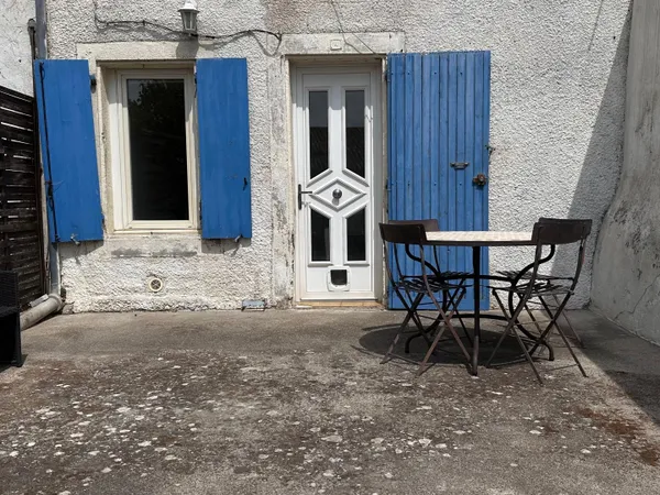 Maison de village avec terrasse à Pezens