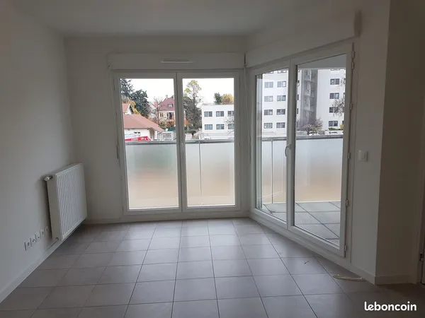 Particulier loue appartement 2 pièces 41 m² + loggia 6m² - Villeurbanne