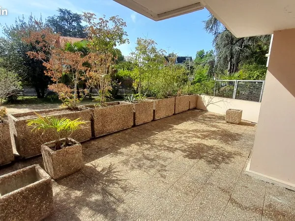 PAU TRESPOEY - Superbe T1bis 38 m² avec terrasse 34m²
