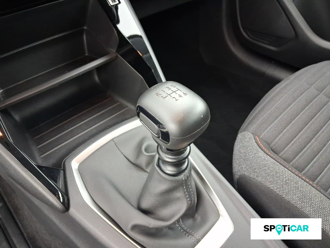 Peugeot 208 1.2 puretech 100ch s&s active pack — photo 14