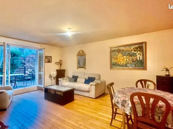 Appartement 90 m2 4 pièces avec 3 chambres - Le Raincy