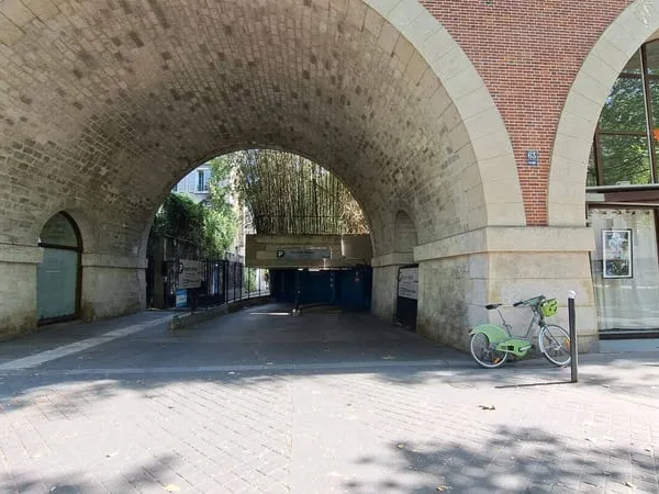 Parking 11 m²