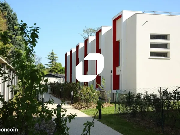 Bureau 68 m²