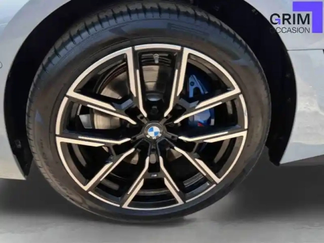 Bmw I4 edrive40 — photo 13