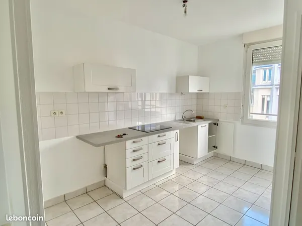 T2 de 49.98 m² - quartier centre-ville-harteloire