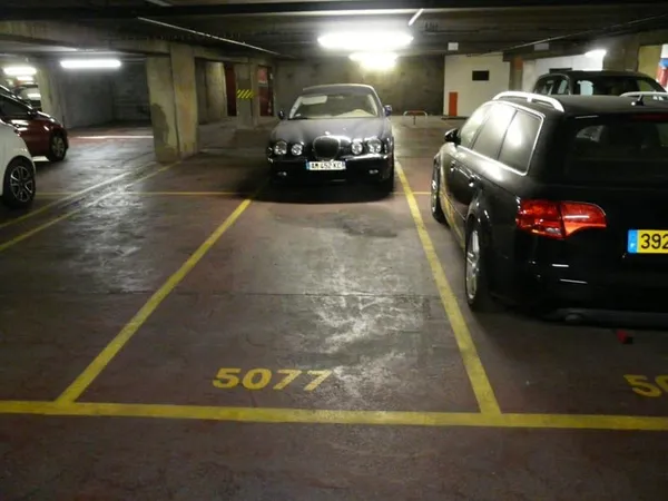 Lot rare de 6 parkings spacieux et sécurisés au coeur du 13ème