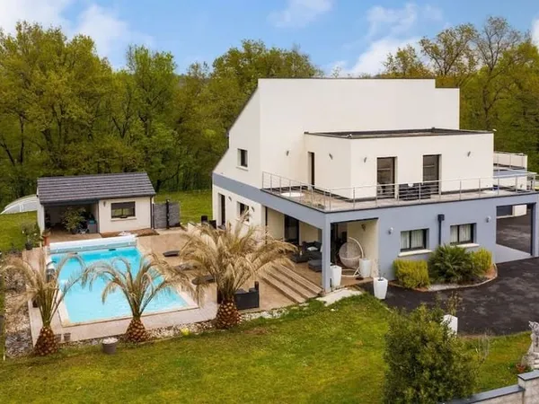 Maison 5 pièces 224 m²