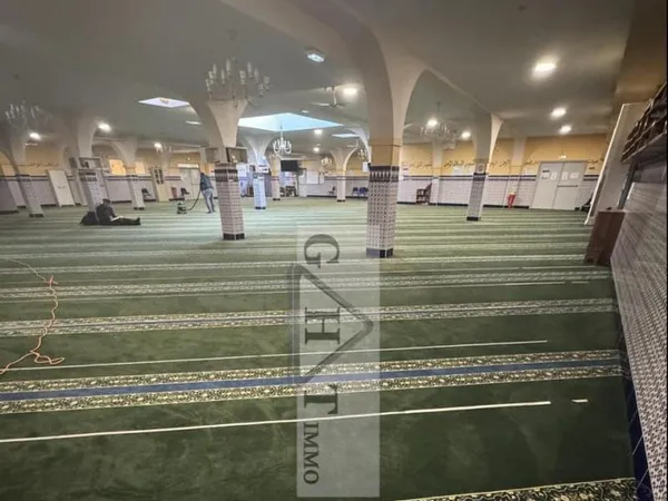 À VENDRE LOCAL COMMERCIAL DE 1103 M² À VITRY-SUR-SEINE