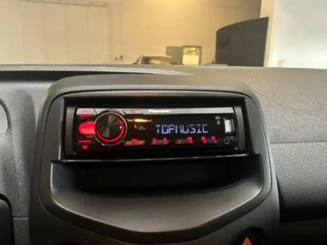 Citroën C1 vti 72 s&amp;s live 3p e6.d — photo 12