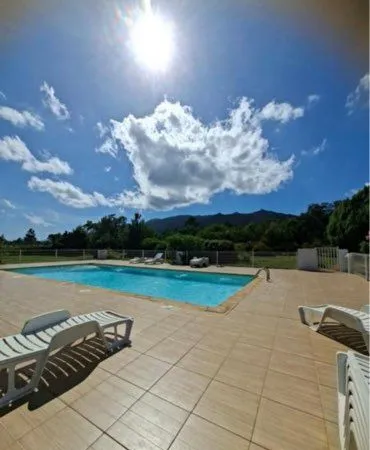 Lecci mini-villa piscine garage