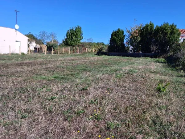 Terrain 1185 m²