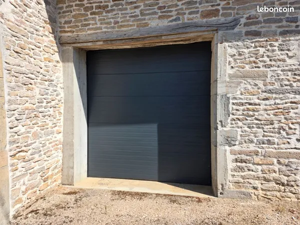 Garage / Local de stockage / Box