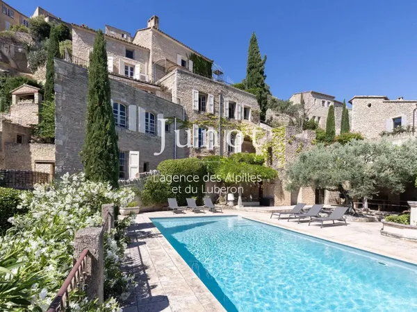 Maison 10 pièces 1100 m²