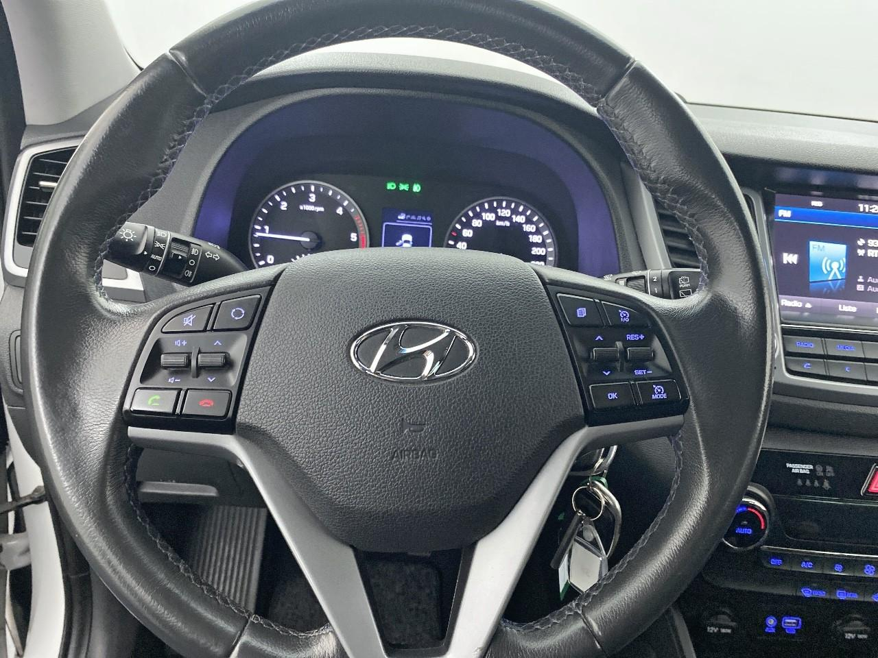 Hyundai Tucson 1.7 crdi 115 2wd business — photo 28