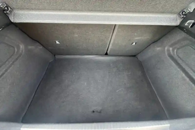 Peugeot 208 hybrid 100 e-dcs6 — photo 13