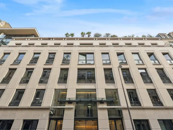 Bureaux 610 m²