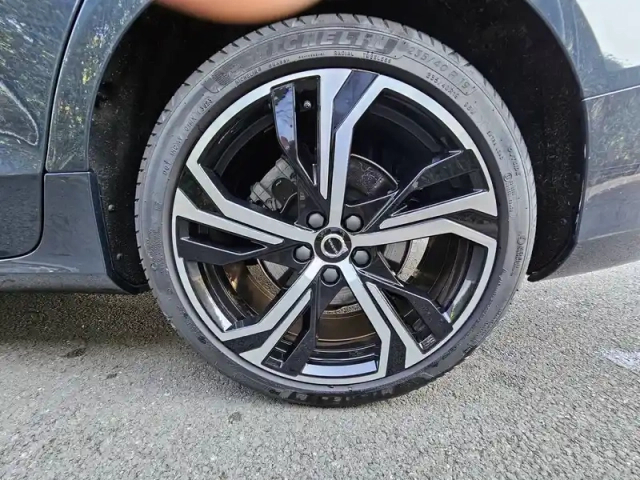 Volvo V60 b4 197 ch geartronic 8 — photo 21