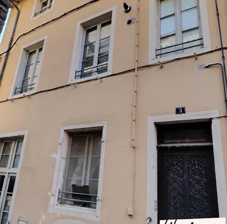 Appartement 9 pièces 109 m²