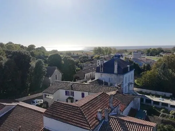 Maison 6 pièces 265 m²
