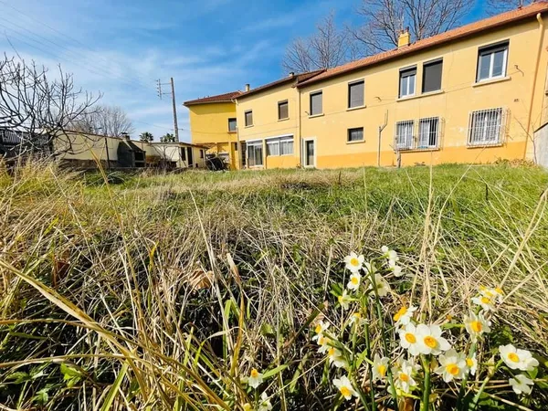 ENSEMBLE IMMOBILIER à ARGELES
