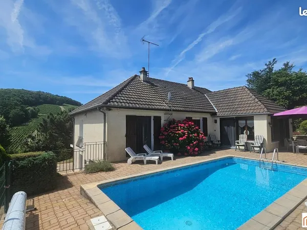Propriété 9 pièces 213 m²