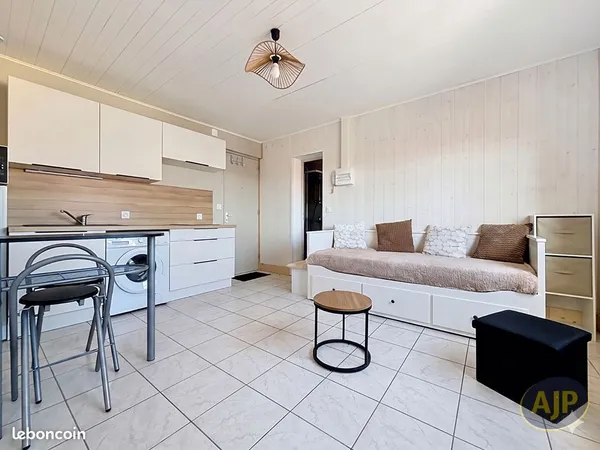 Studio 1 pièce 20 m²