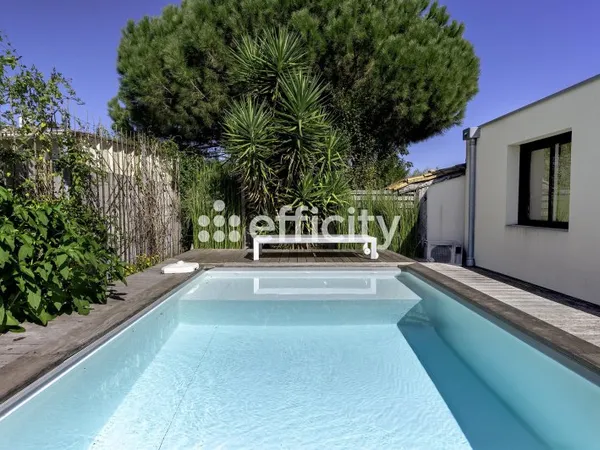 Maison 6 pièces 203 m²